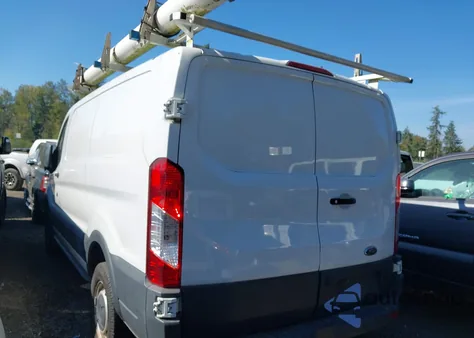 2018 Ford Transit-250 z USA, uszkodzony, nr VIN 1FTYR1ZM8JKB14449